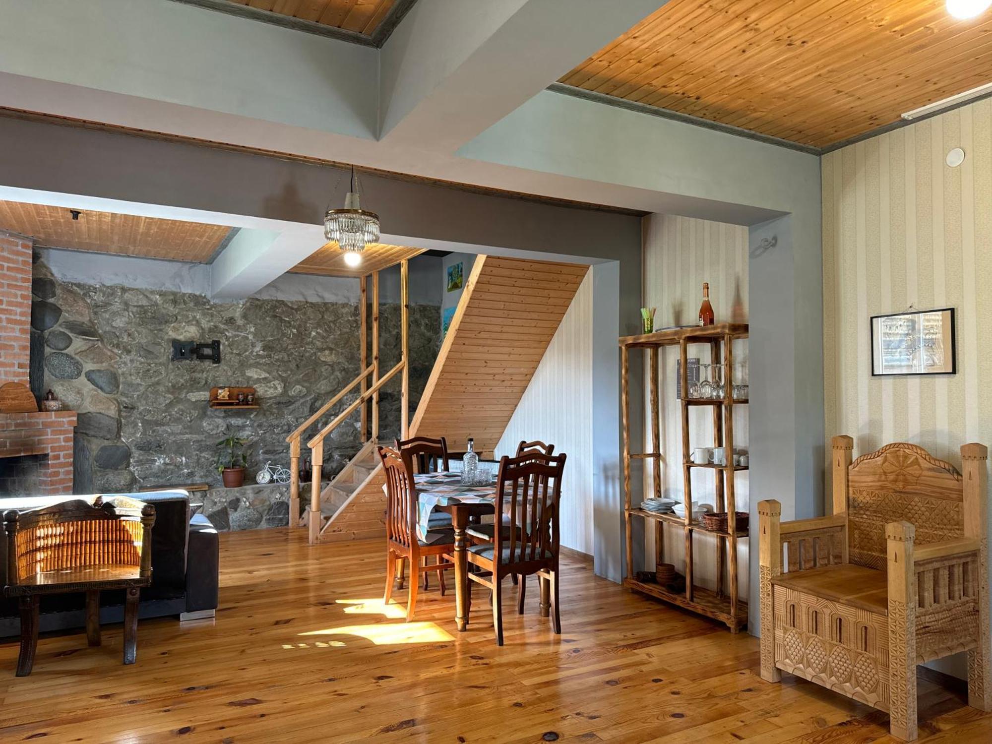 Barbara'S Eco-Cozy Guesthouse Mestia Exteriér fotografie